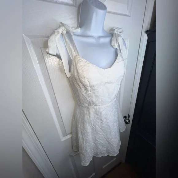 NWT Hello Molly Women’s Large US 8 You And I Tonight Dress Mini White AU 12 - Picture 3 of 16